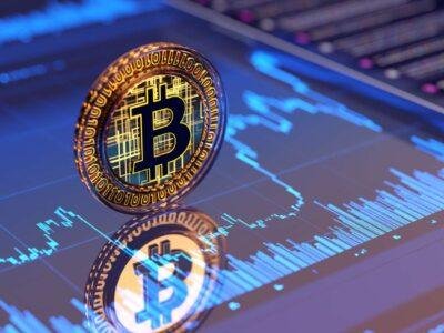 Bitcoin Nears $113,000 as Fed Cut Bets Rise After Job Slump